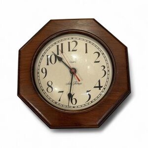 Vintage Seth Thomas Pinewood II Octagon Wall Clock 1983 USA
